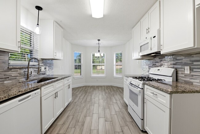 Building Photo - 26218 Cypresswood Dr