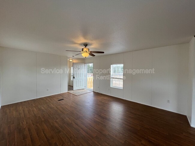 Building Photo - 4831 Douglas Dr