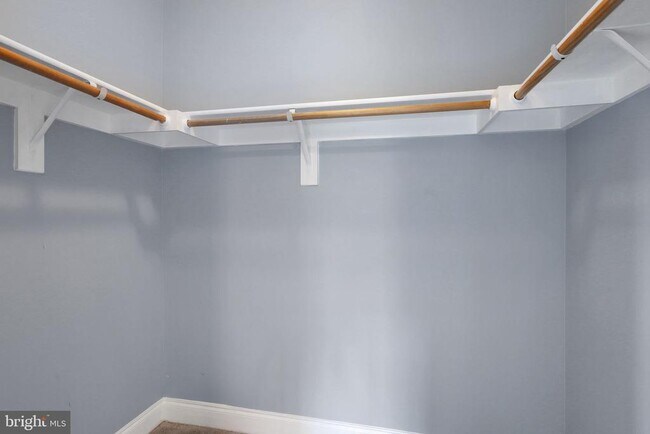 Building Photo - 9850 Solar Course