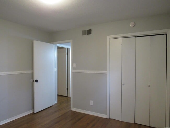 Building Photo - 303 Merganzer Dr