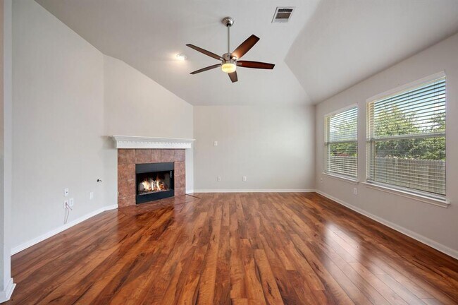 Building Photo - 20305 Kearney Hill Rd