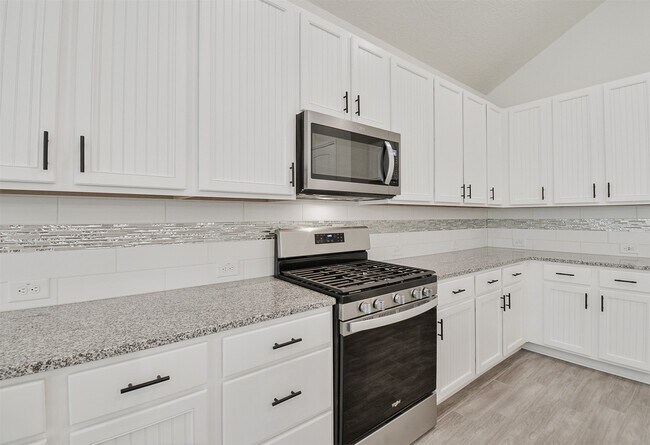 Building Photo - 13207 Westmont Heights Ln