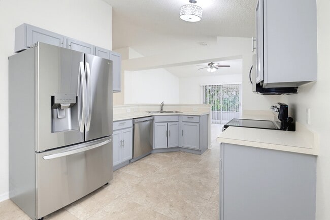 Building Photo - 3015 Elbib Dr