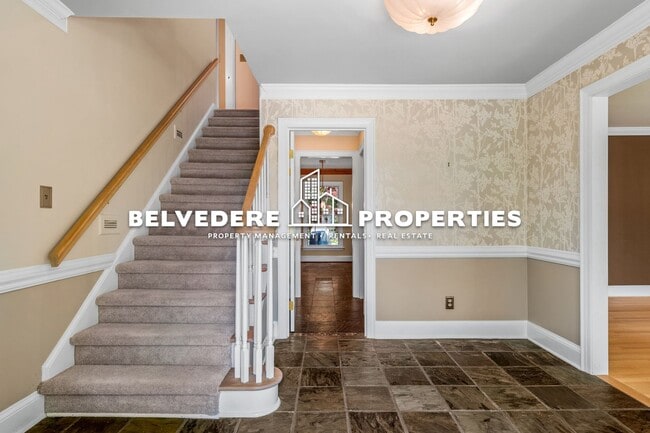 Building Photo - 4 bed in Hamilton Lakes