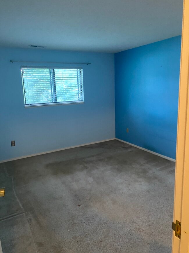 Building Photo - 6515 Princeton Ct