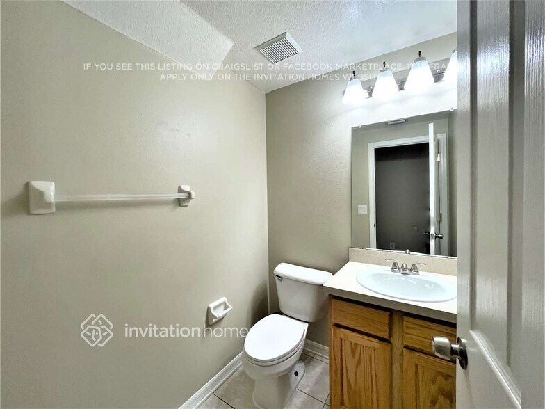 Building Photo - 7653 Nottinghill Sky Dr