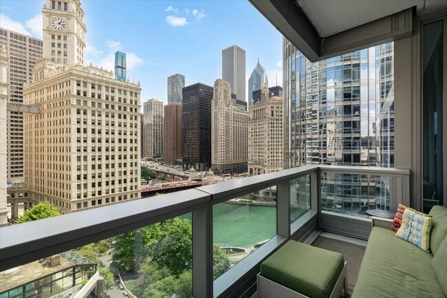 Building Photo - 403 N Wabash Ave