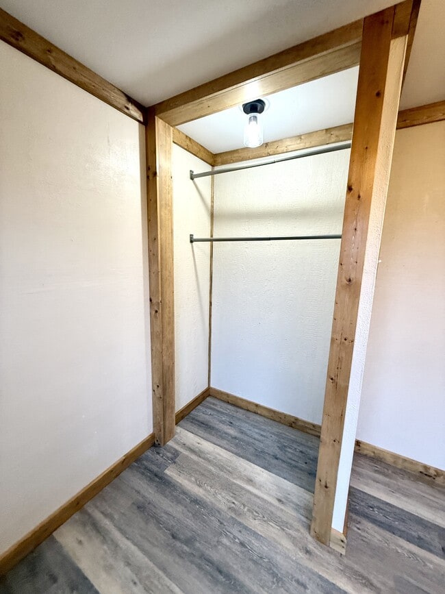 Building Photo - 52 Landmark Rd