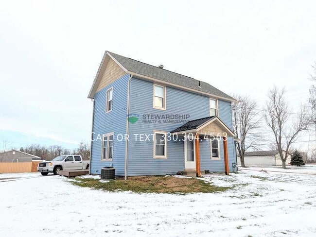 Building Photo - 15265 Lincoln Way W