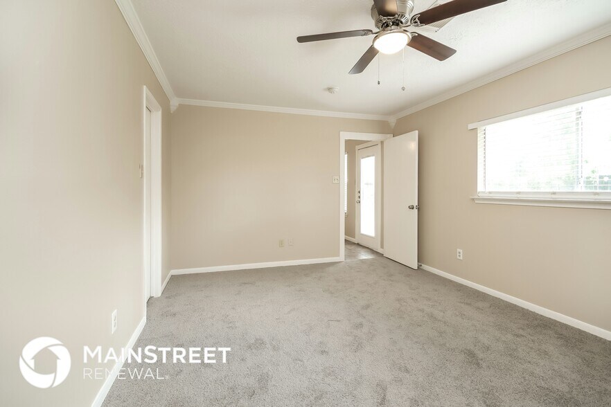 Building Photo - 9046 Smokehollow Dr