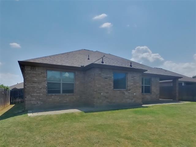 Building Photo - 332 Valley Dr