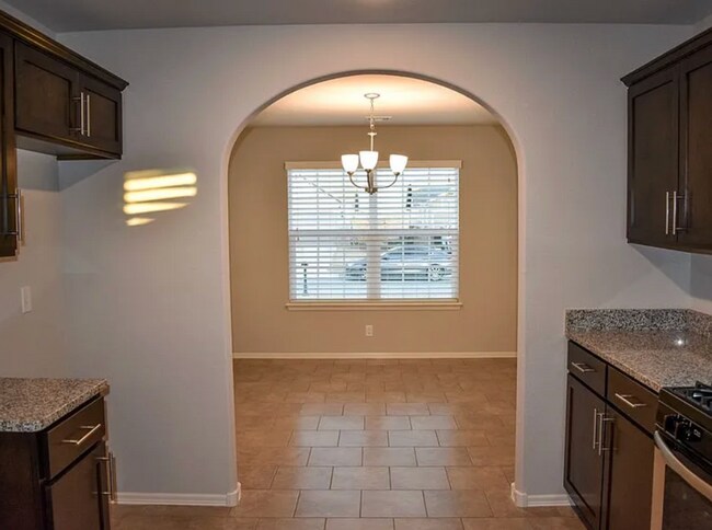 Building Photo - Your new home in Stone Horse is waiting for you! Come see this beautiful 3 bedroom, 2 bath home!
