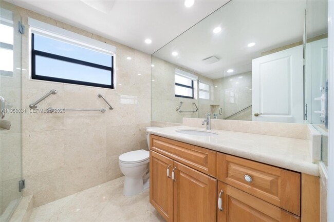 Building Photo - 2301 S Ocean Dr