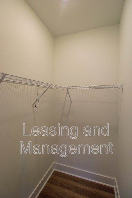 Building Photo - 406 Katies Scenic Ct