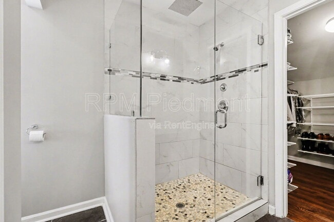 Building Photo - 1360 Smith St SE