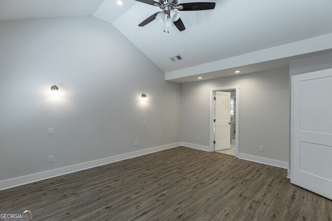 Building Photo - 6459 Wildwood Trail
