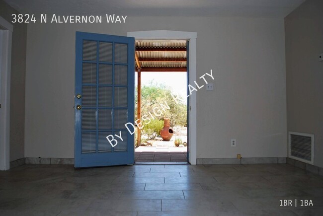 Building Photo - Catalina Foothills 1 Bed 1 Bath Stand Alon...