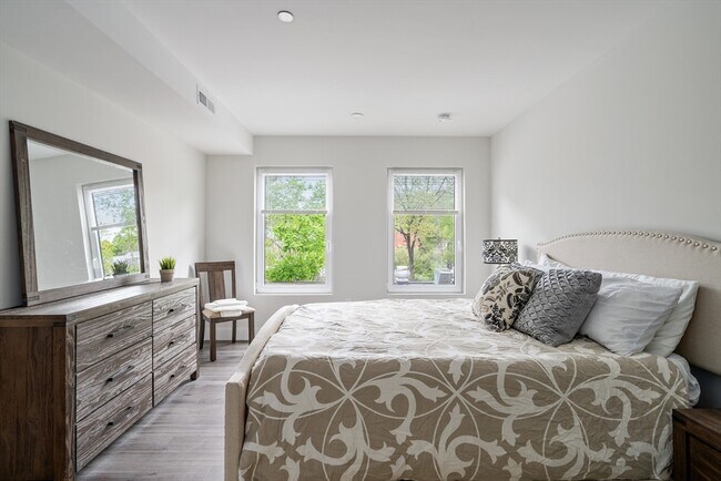 Building Photo - 50 Stedman St