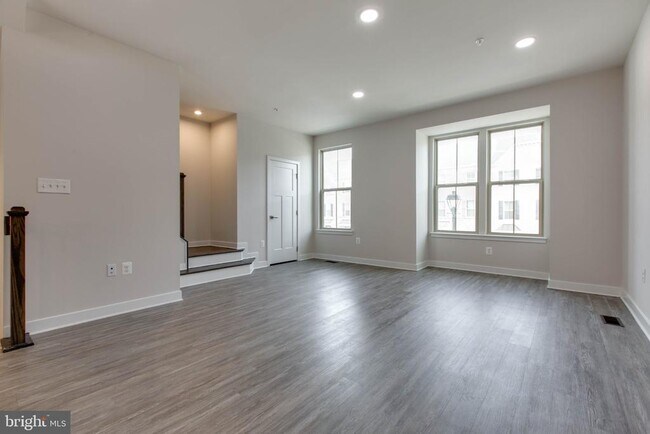 Building Photo - 149 Lyons Crk Dr