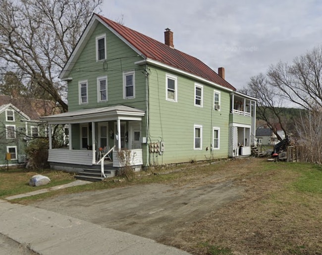 Building Photo - 68 Elm St