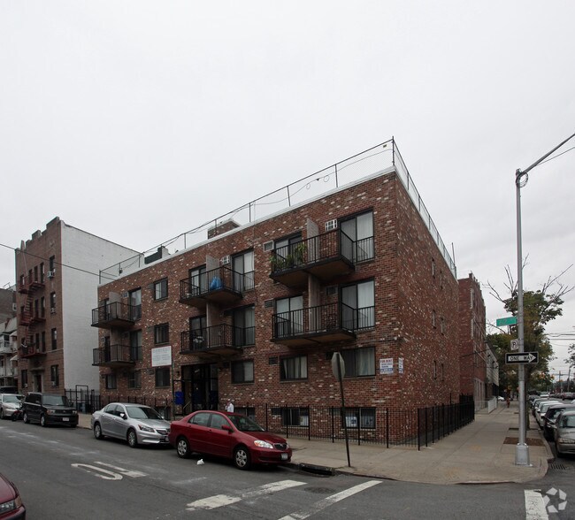 Building Photo - 39-06 62nd St