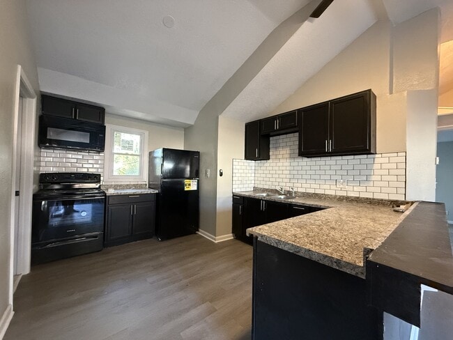 Building Photo - 2753 N 34th St