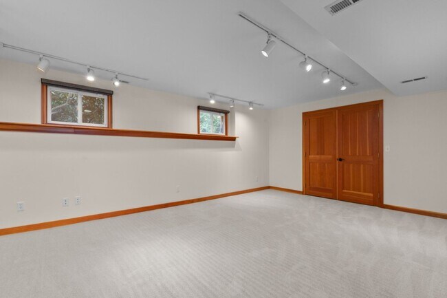 Building Photo - 6214 24th Ave NE