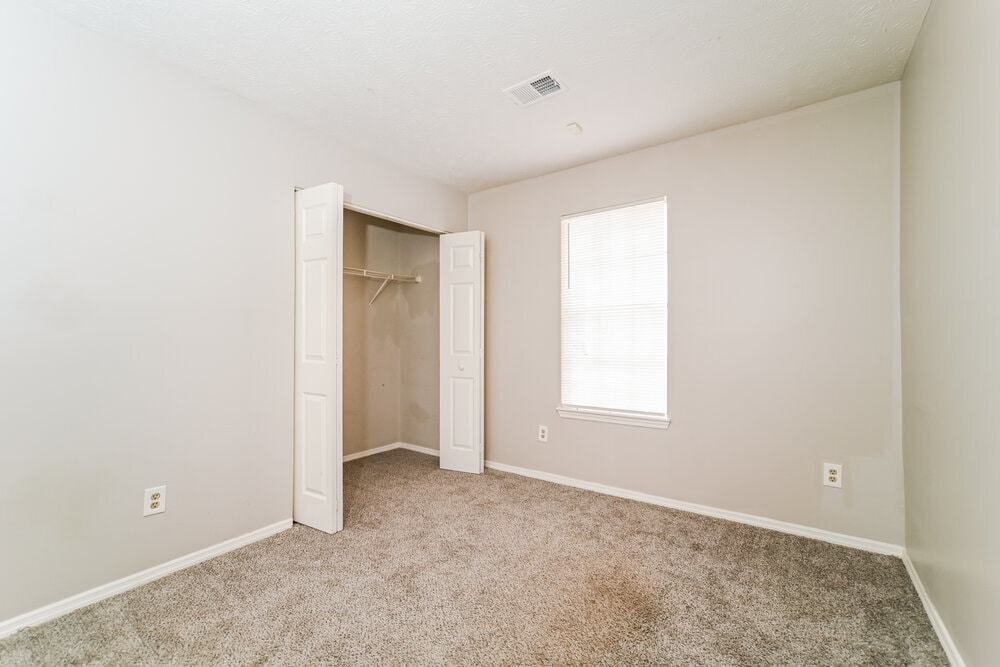 Building Photo - 3069 Oakvale Heights