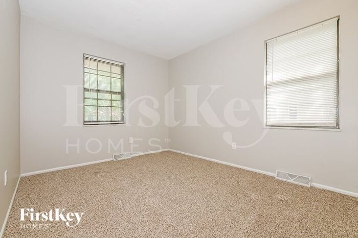 Building Photo - 3208 NW Canterbury Pl
