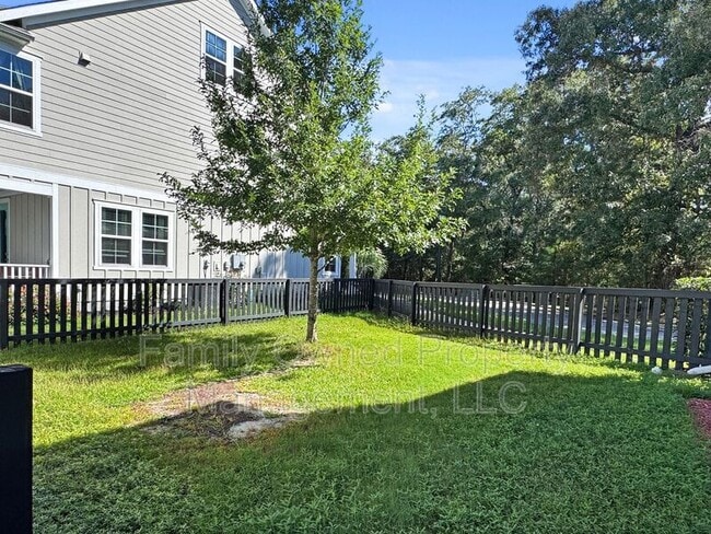 Building Photo - 201 Makemie Wy