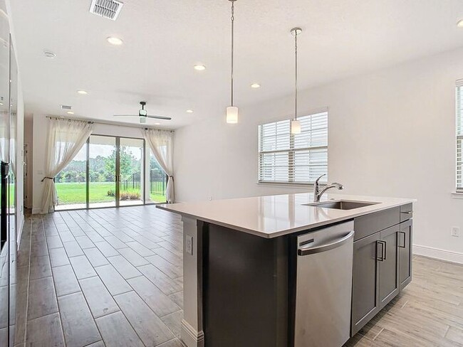 Building Photo - Gorgeous 3/2 Modern Home with a 2 Car Gara...