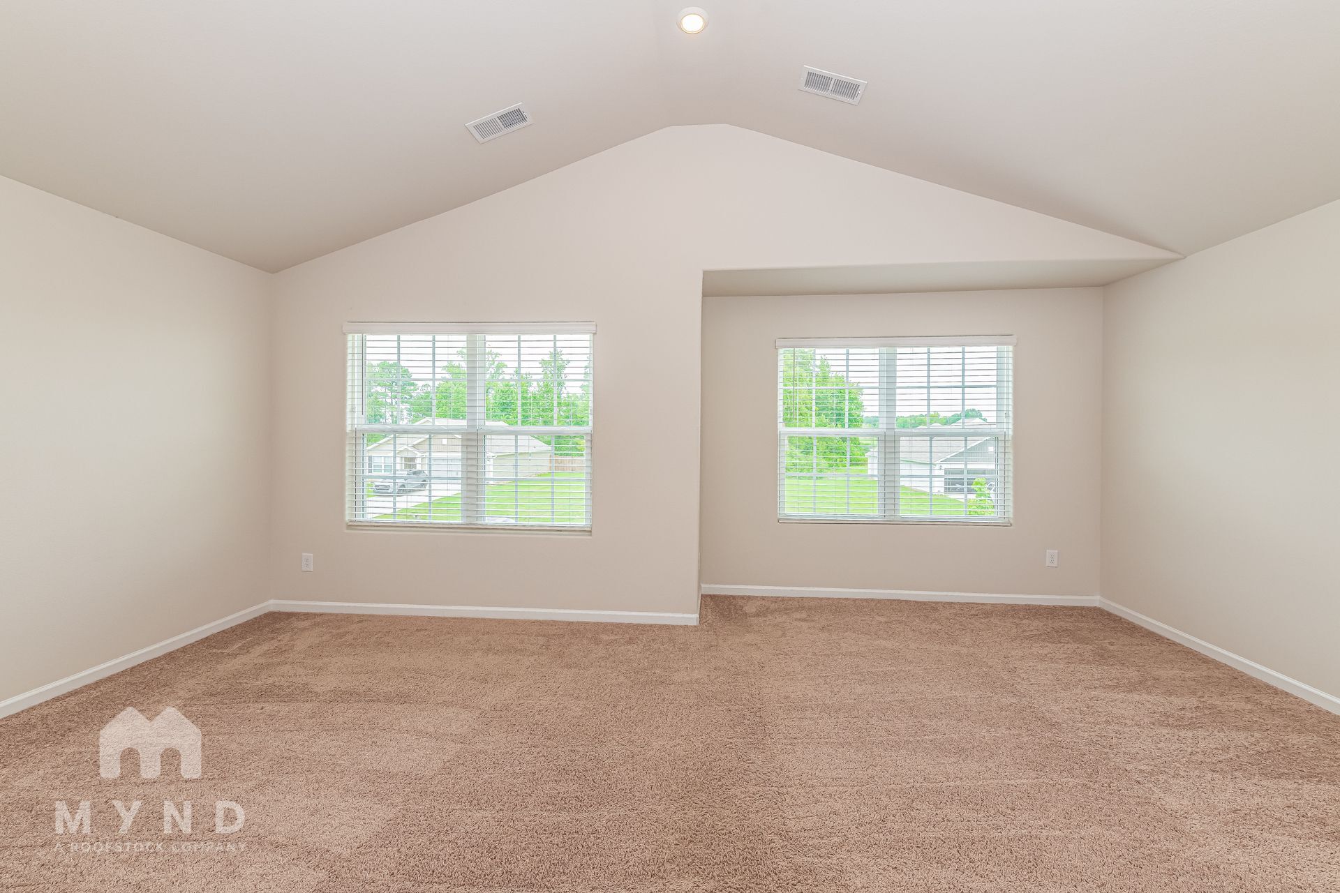 Building Photo - 279 Royal Mdw Dr