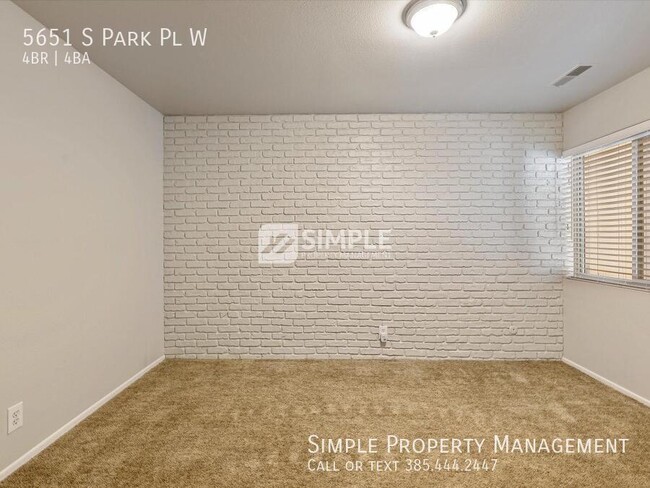 Building Photo - 5651 S Park Pl W