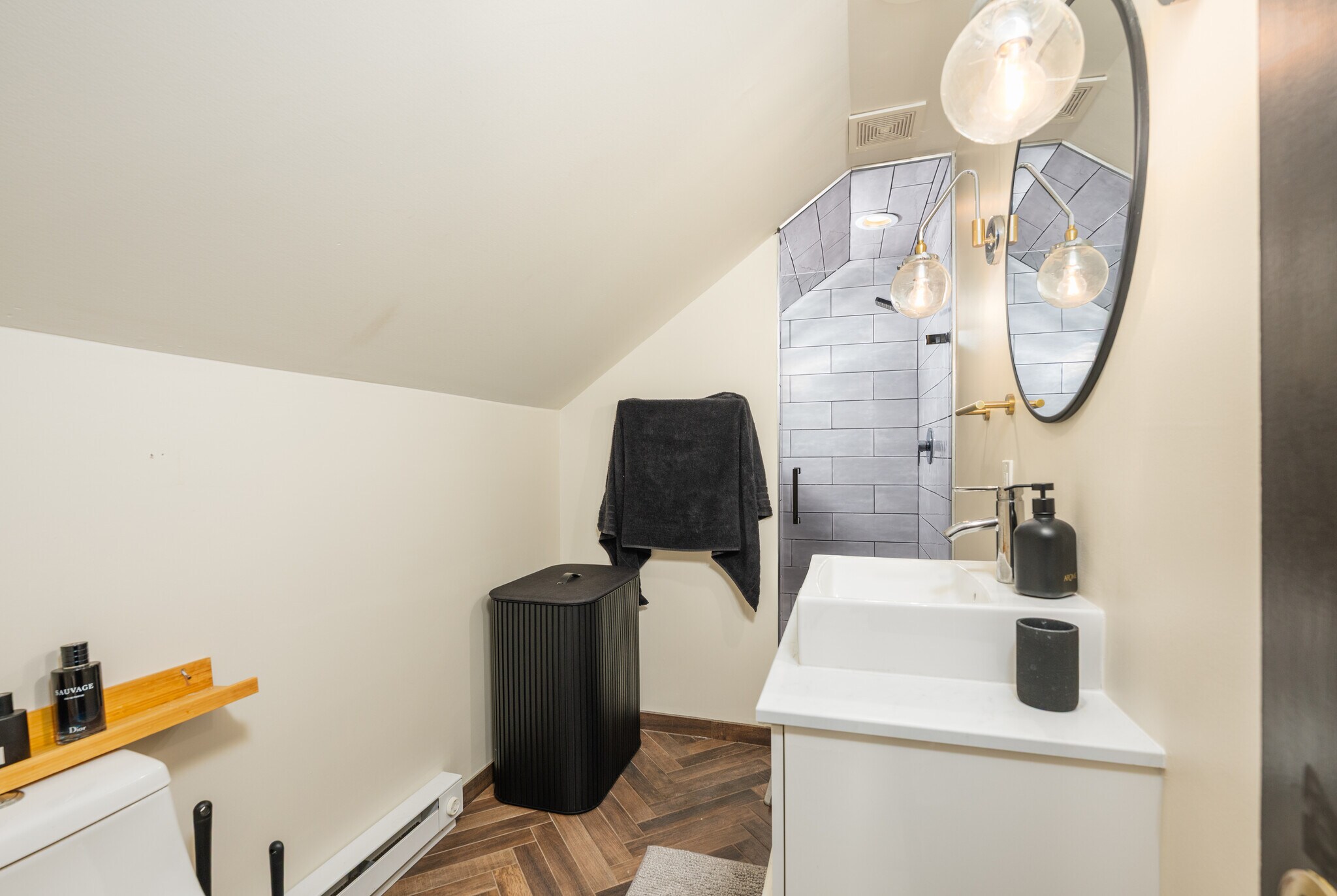 Building Photo - 195 S Sylvan Ave