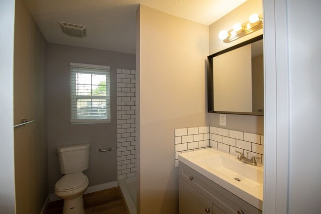 Building Photo - Single-Family Home in the Worley Street-Park Neighborhood