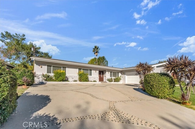 Building Photo - 8201 Clemens Ave