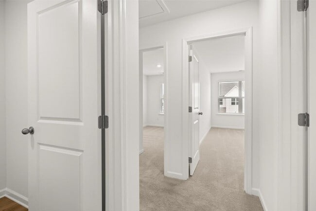 Building Photo - 128 Hazel Dr