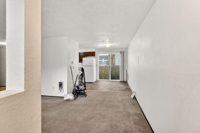 Building Photo - 4801 NE Killingsworth St