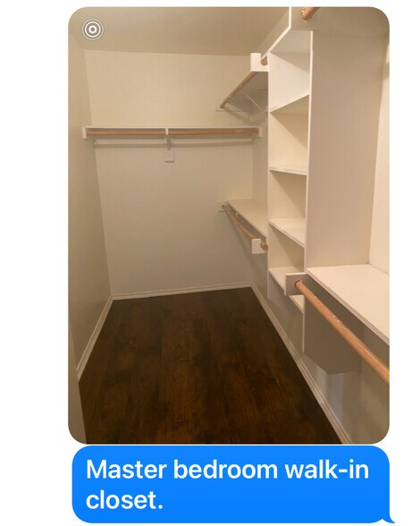Master Walk-in Closet - 2029 Kingsbridge Dr