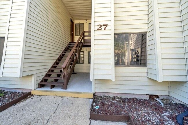 Building Photo - 308 Miracle Strip Pkwy SW