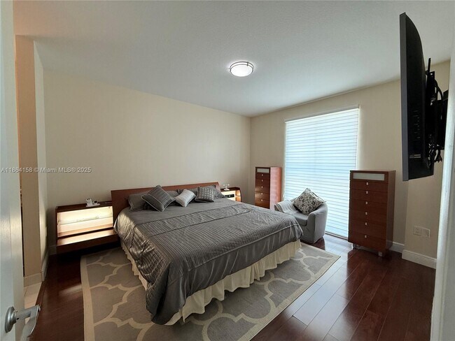 Building Photo - 7275 SW 90th Way