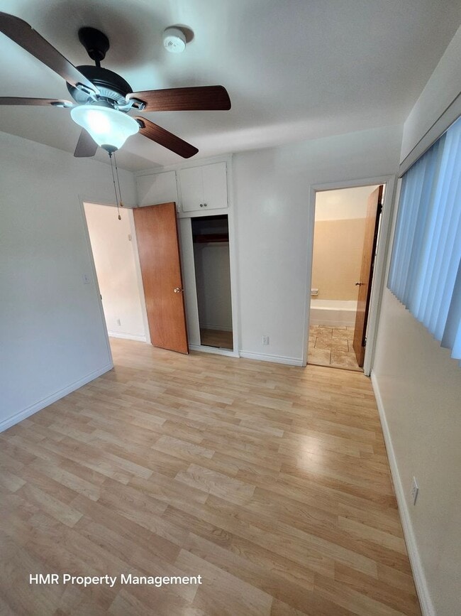 Building Photo - Beautilful 1-bedroom Upstairs Apartment in Pomona