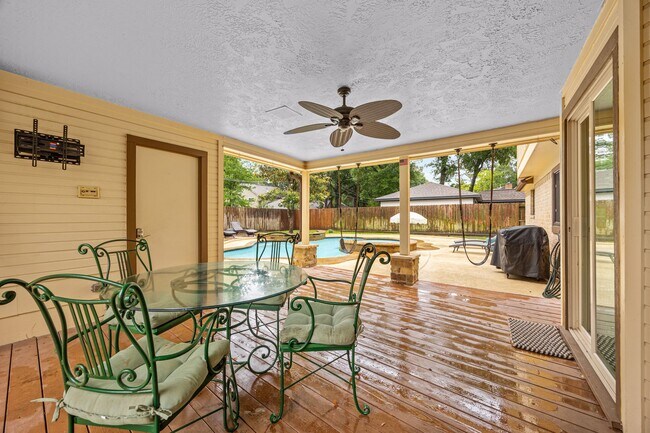 Building Photo - 12914 Ivyforest Dr