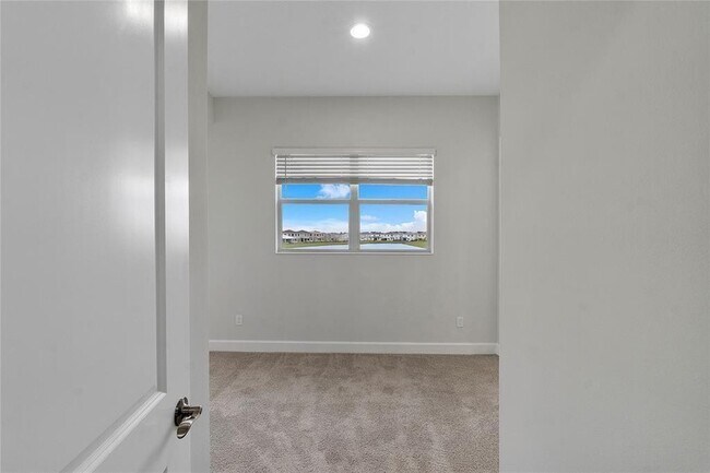 Building Photo - 5223 Liberty Ln