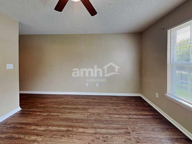 Building Photo - 15353 Wandering Way