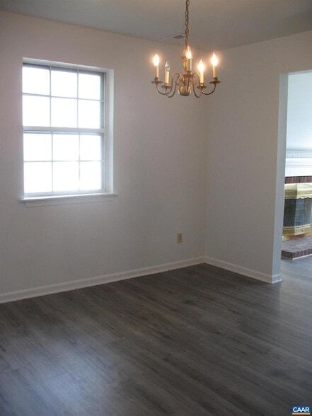 Building Photo - 270 Albert Ct