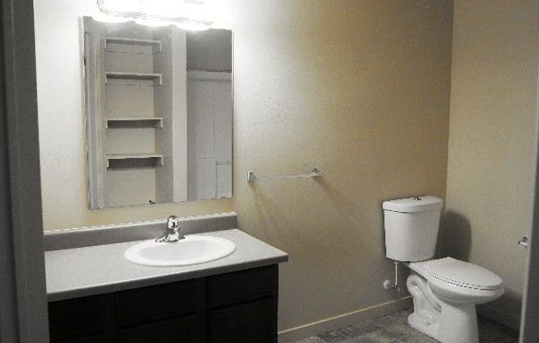 Building Photo - 5265 Mesquite Dr