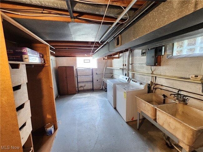Building Photo - 5650 Cascade Ct