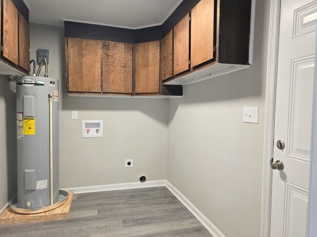 Building Photo - 2327 Tobacco Rd