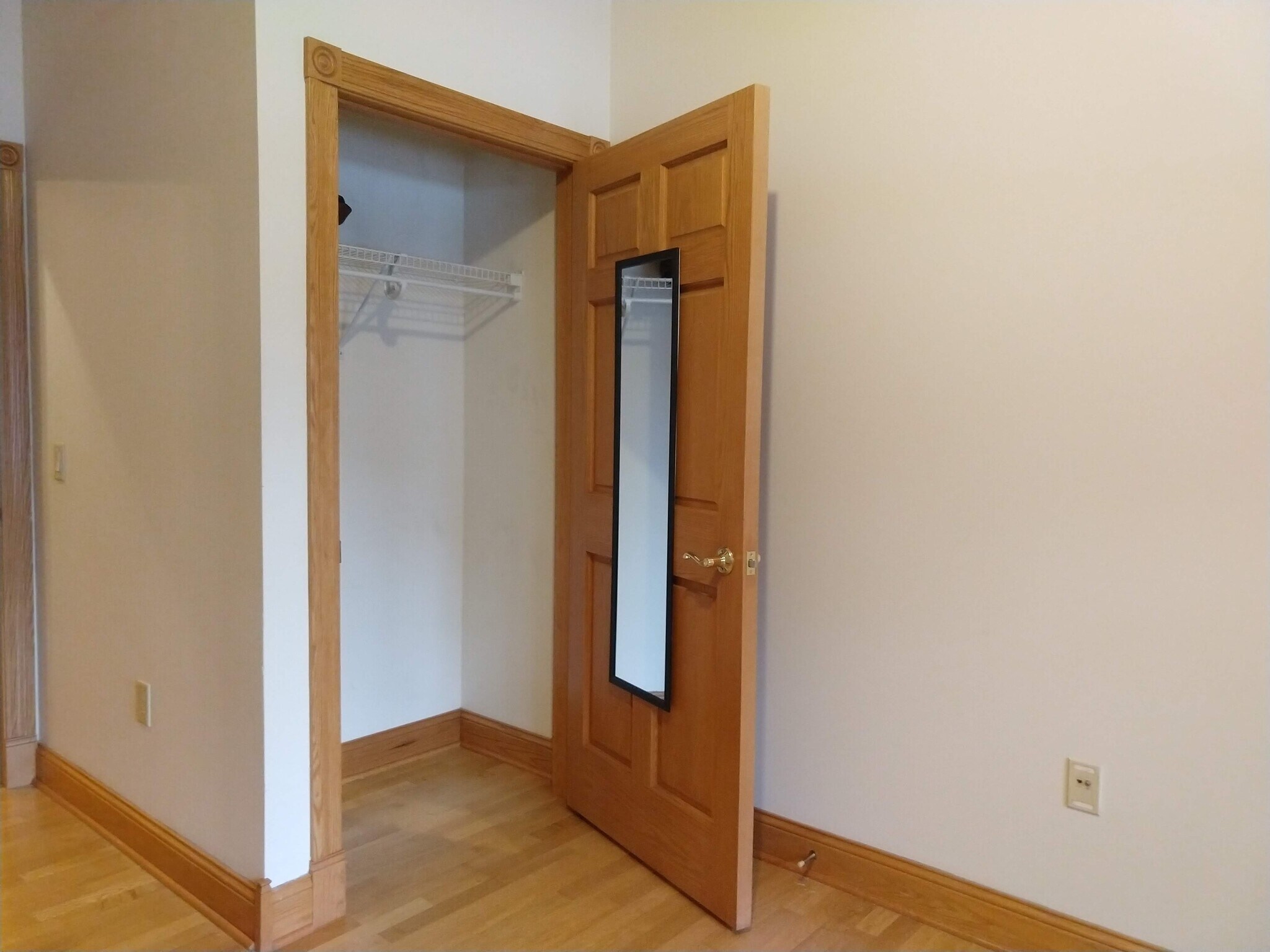 Building Photo - 360 W Washington Ave